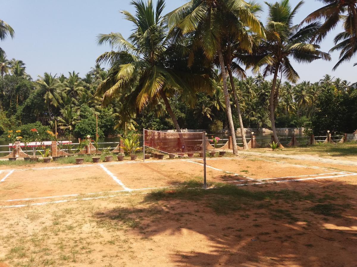 Travancore Island Resort Thiruvananthapuram Eksteriør billede