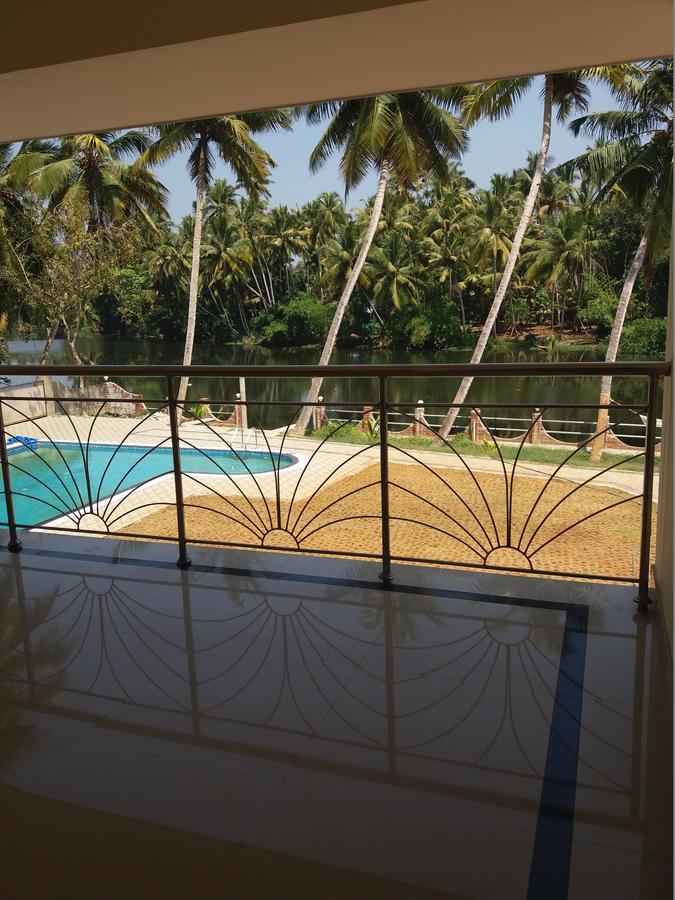 Travancore Island Resort Thiruvananthapuram Eksteriør billede