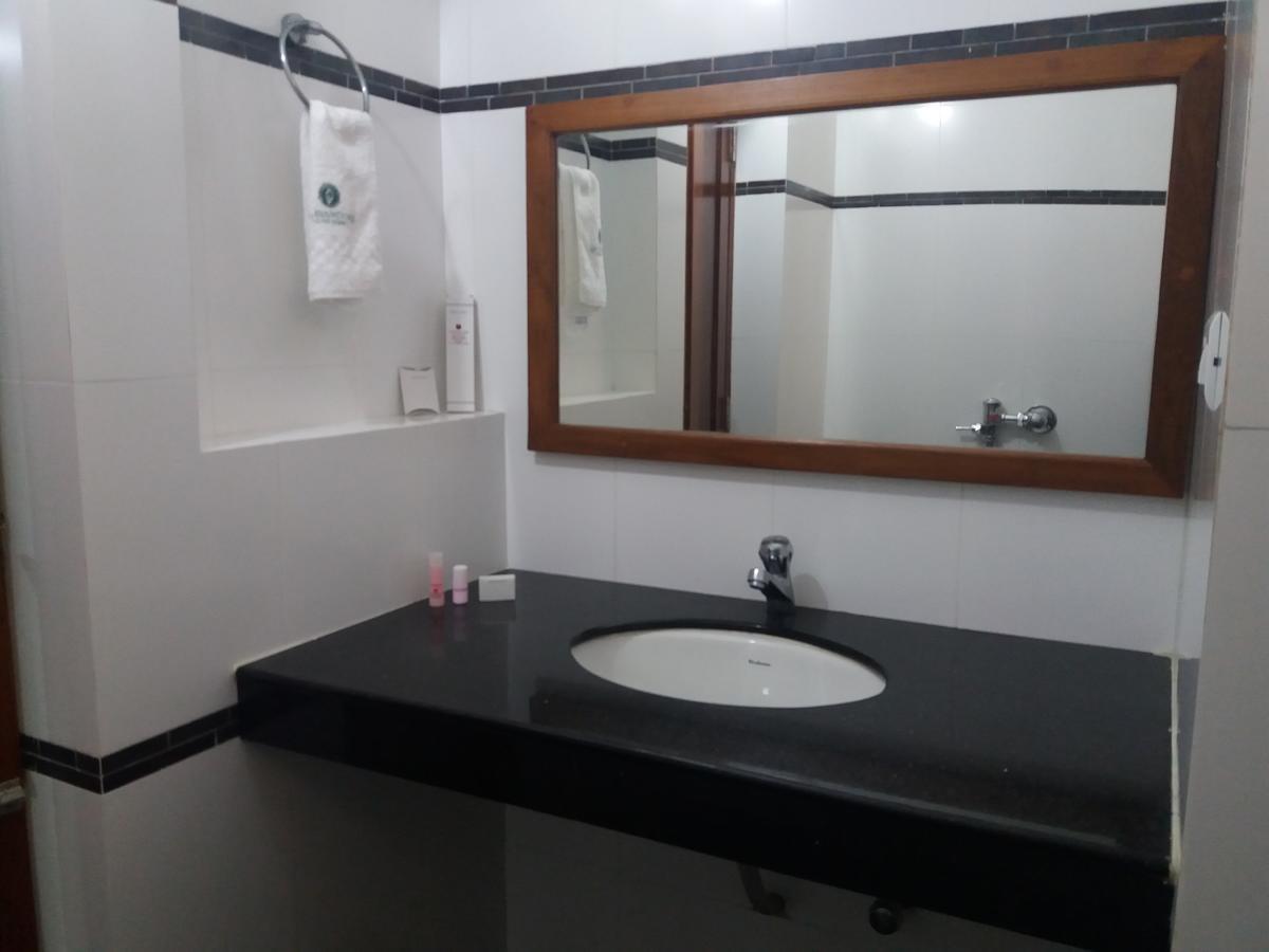 Travancore Island Resort Thiruvananthapuram Eksteriør billede